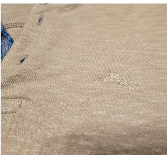 Men's Tommy Bahama Short Sleeve Polo Size Medium Light Gray Super Soft - Picture 10 of 10